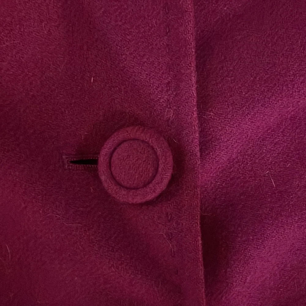 vintage style button up jacket

Need to down size my closet - Picture 4 of 7